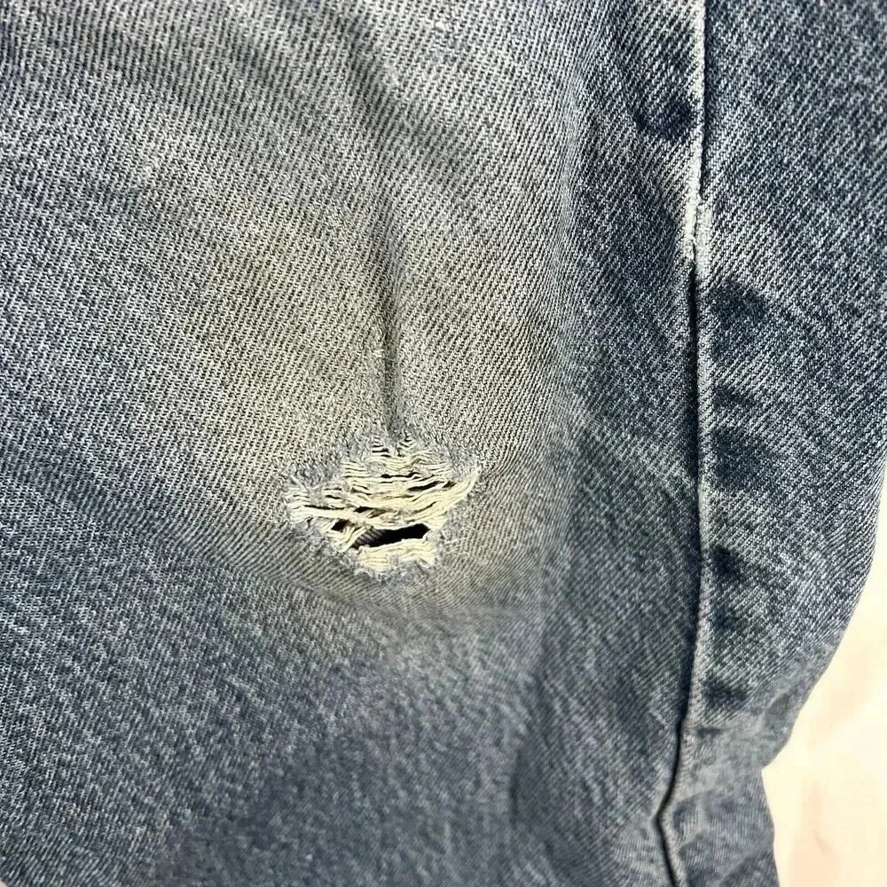 Levis 505 Men's 36 X 32 Medium Wash Distressed Denim 100% Cotton Button